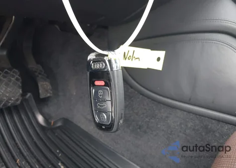 2016 Audi A8 L 4.0T Sport z USA, uszkodzony, nr VIN WAU43AFD4GN017144